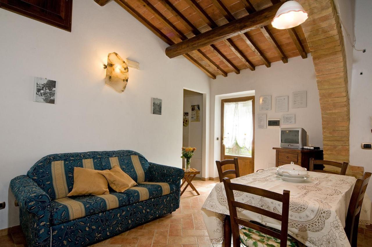 Agriturismo Fontesettimena Appartamento Rondine- Appartamento Capriolo Волтера Екстериор снимка
